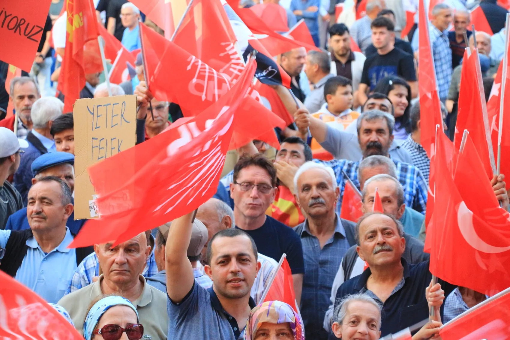 Özgür Özel Erdoğan siyasi darbe peşinde