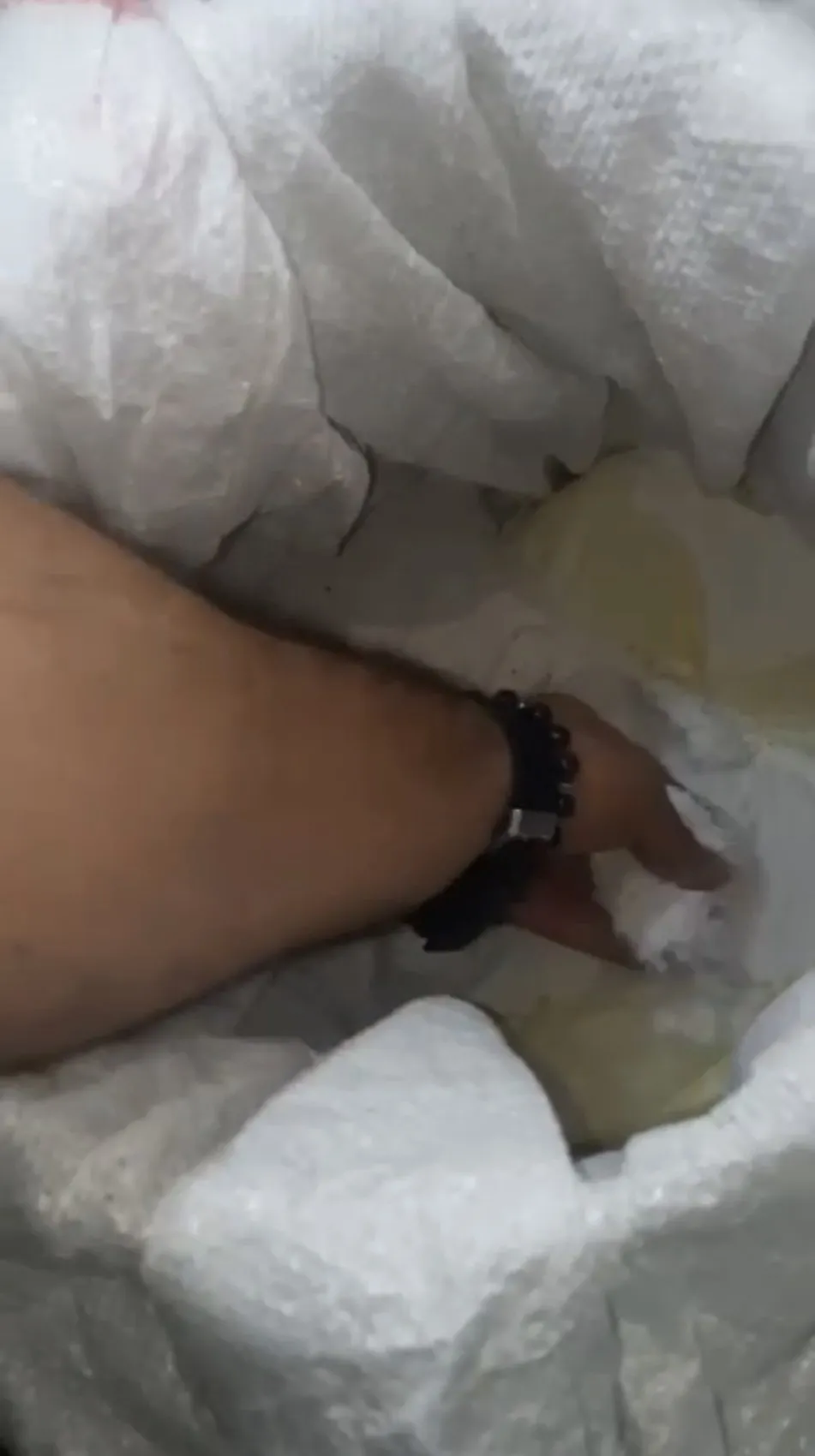 Kağıthane'de aile binasının kömürlüğü uyuşturucu deposuna dönüştürülmüş