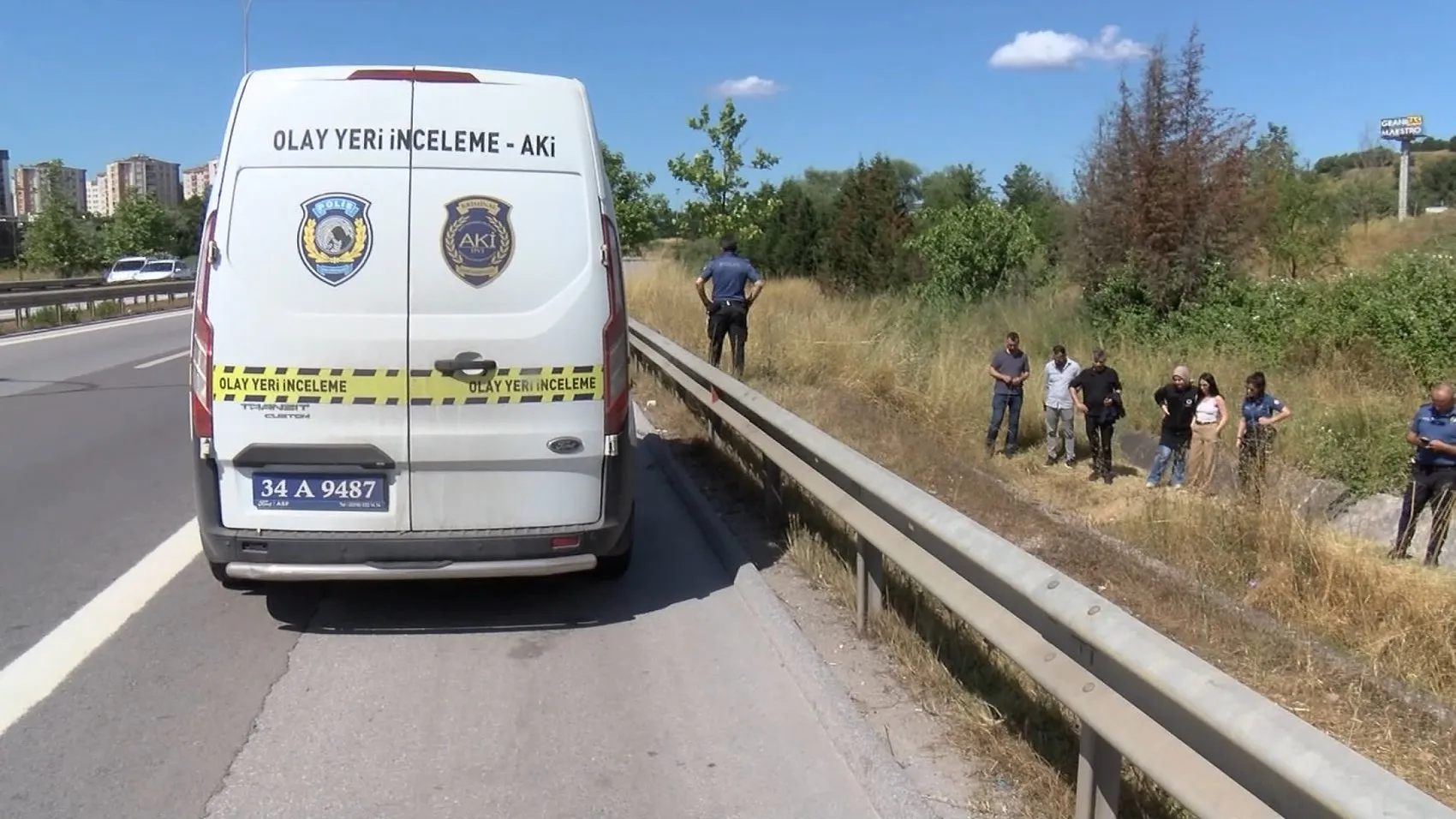 Pendik’te yol kenarındaki su kanalında cansız bir beden bulundu