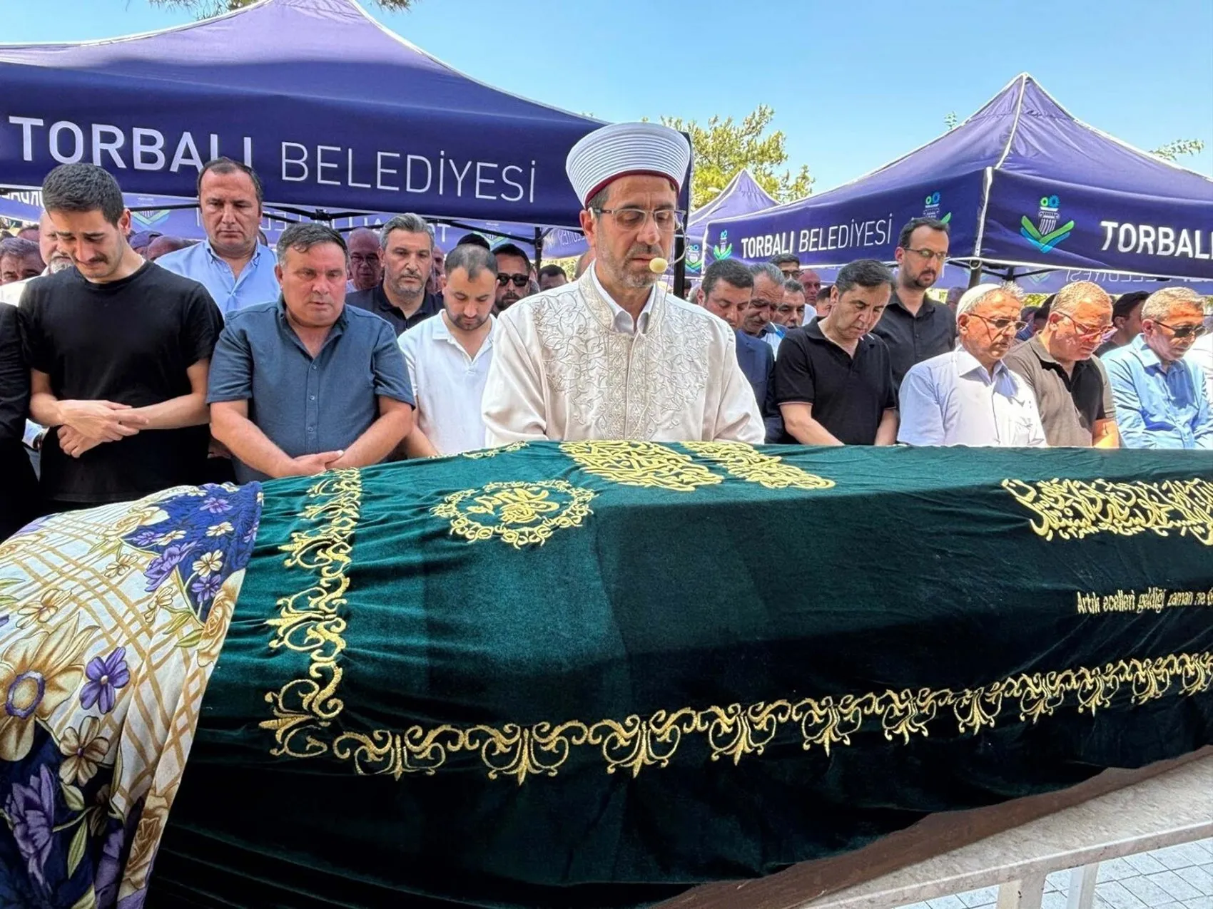 Genç öğretmen Irmak Ayşe Koparan memleketinde toprağa verildi