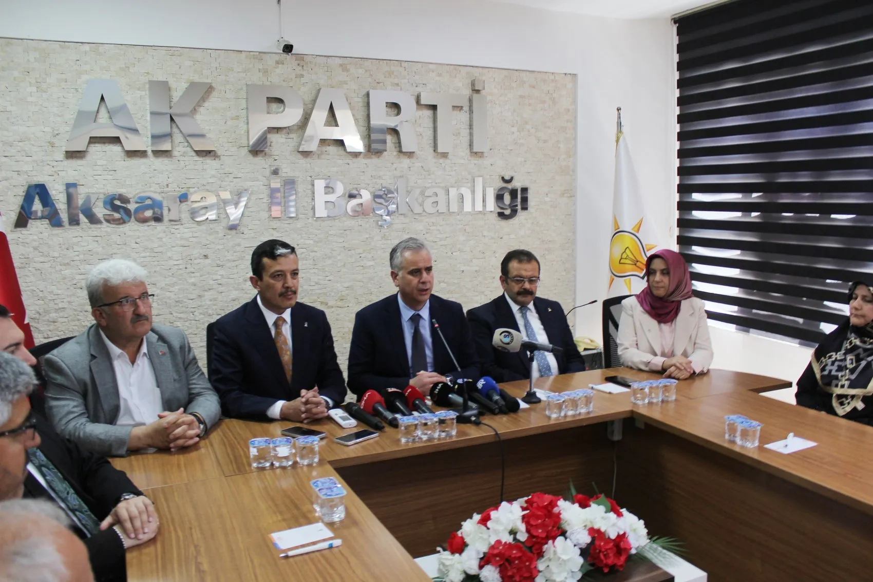 AK Parti'li Yalçın muhalefetteki iç tartışmaları eleştirdi