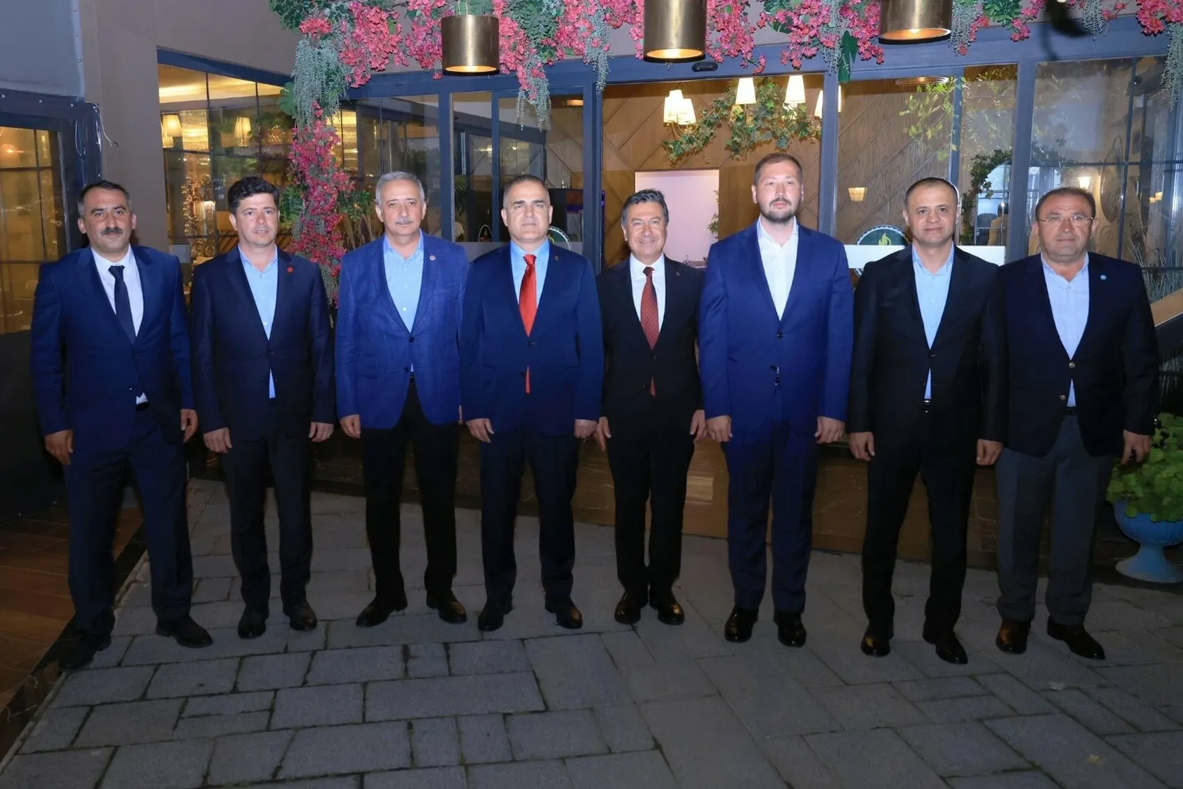Muğlaspor belirsizliği için kent yönetimi masaya oturdu