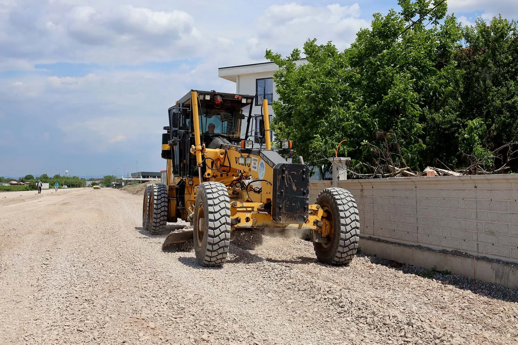 Sakarya trafiğini rahatlatacak yeni güzergahta asfalt hazırlığı başladı