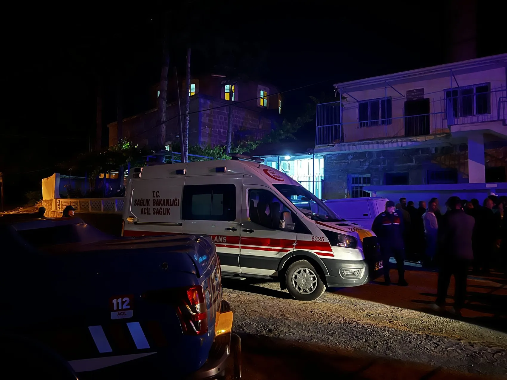 Kayseri'de cami içinde kanlı tartışma iki can aldı
