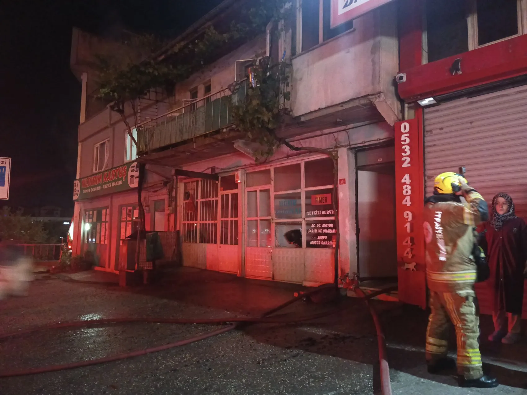 Nilüferde gece yarısı korkutan yangın