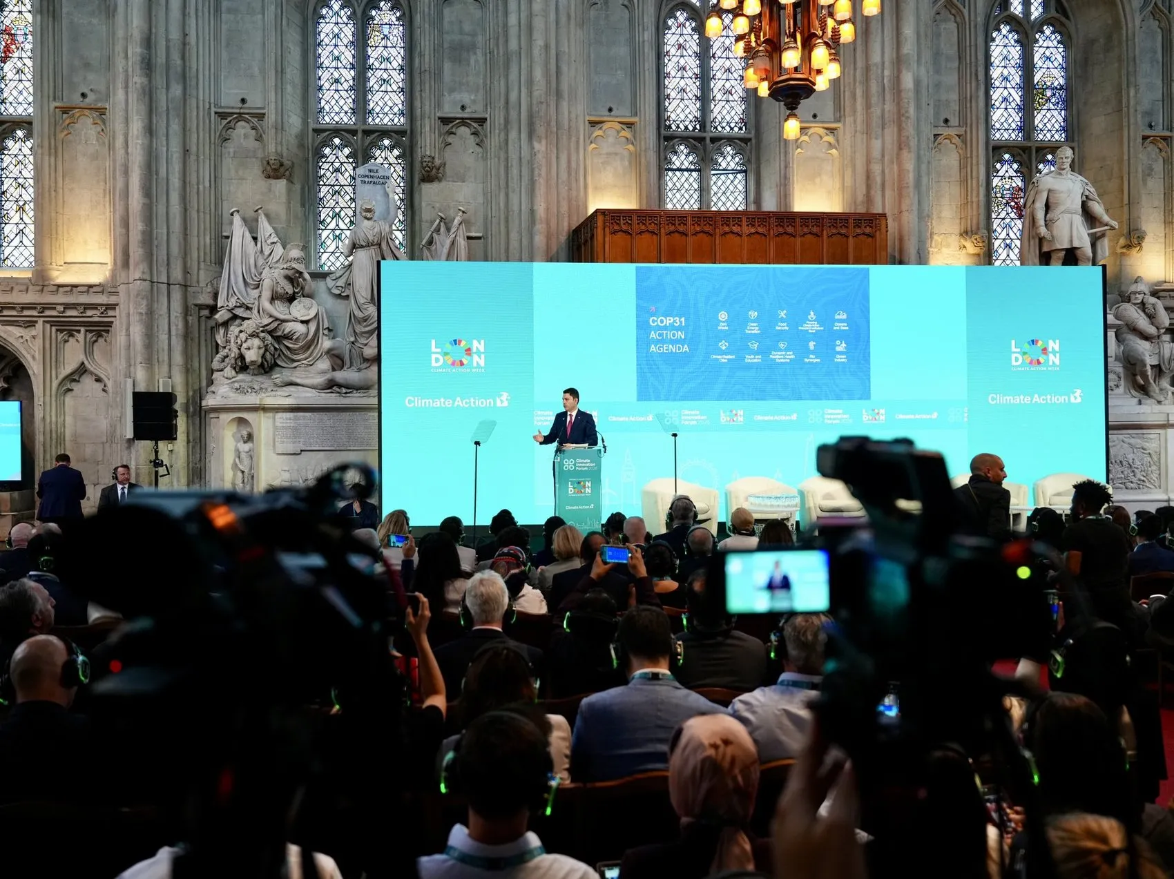 Murat Kurum Londra’da yeşil enerji için rotayı çizdi