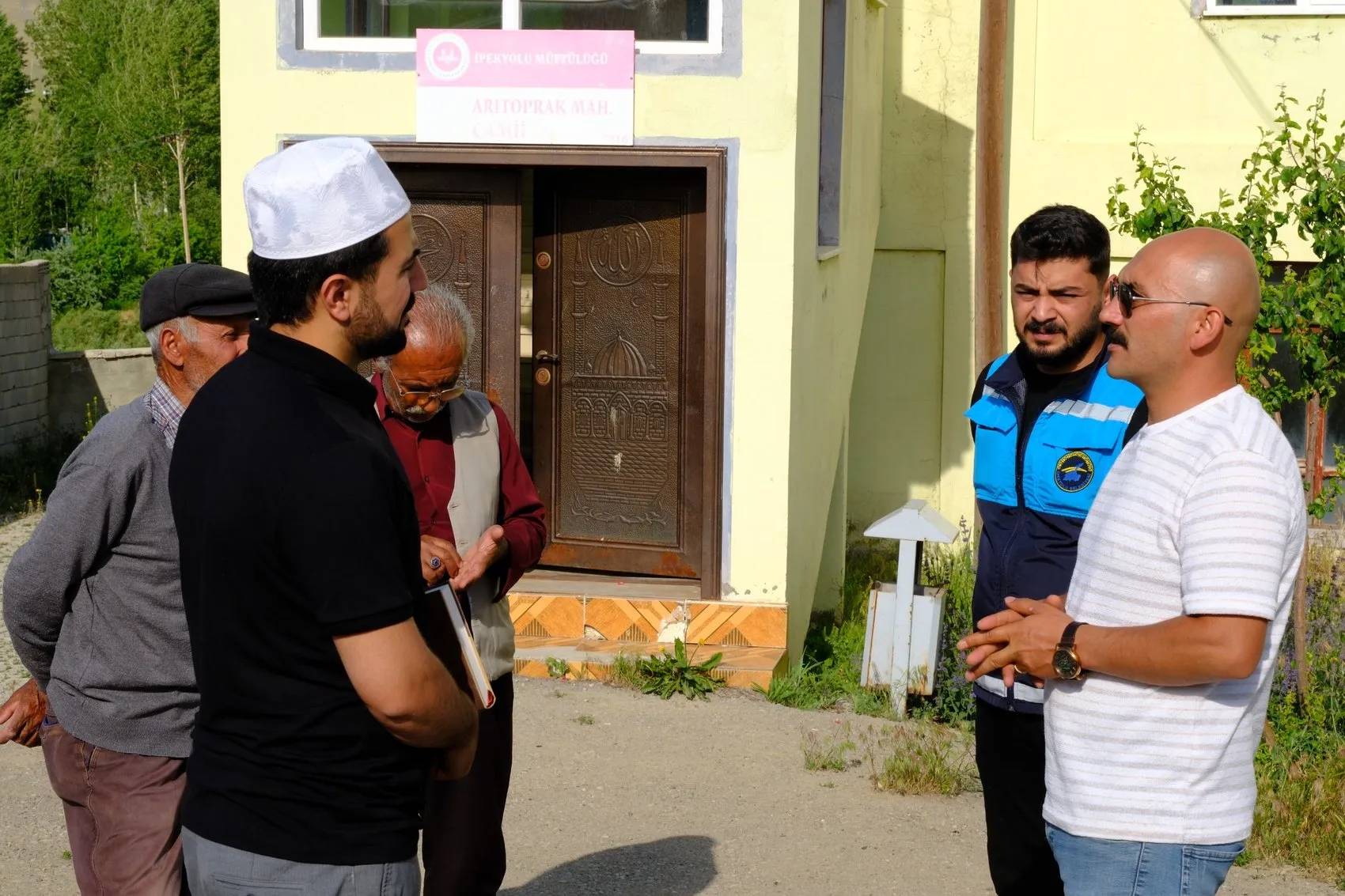 Van'da bir mahalle kuduz riski nedeniyle karantinaya alındı