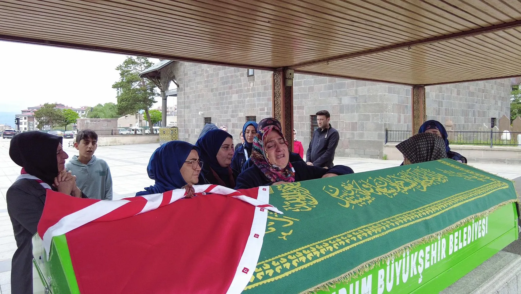 İzci lideri Nuri Karslı son yolculuğuna uğurlandı