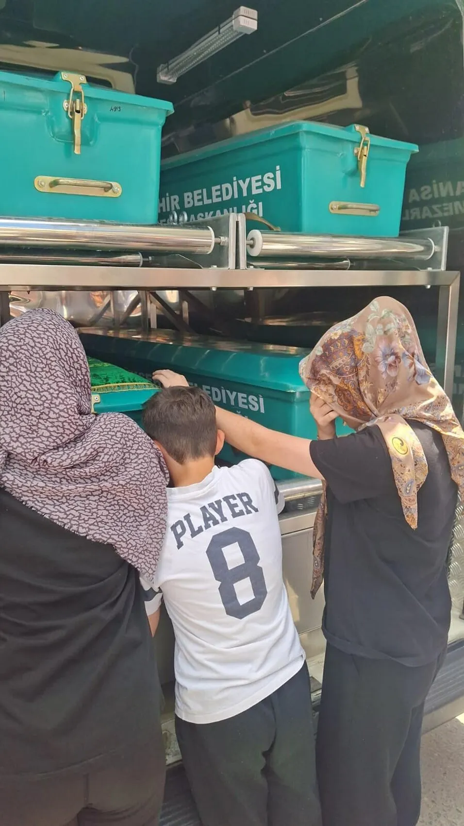 Denizli’deki otobüs faciasında hayatını kaybeden şoför toprağa verildi