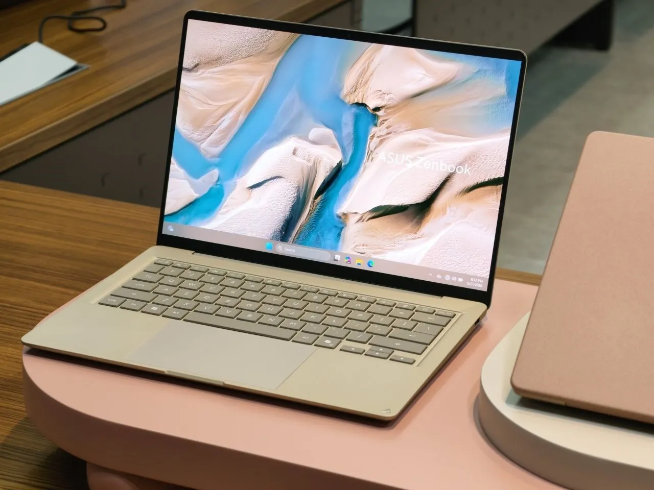 Asus, Intel, AMD ve Qualcomm işlemcili yeni Zenbook 14’ü tanıttı