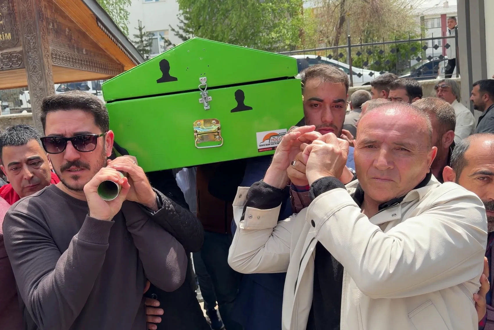 Kardeşini kurtardı dakikalar sonra kendi hayatını kaybetti