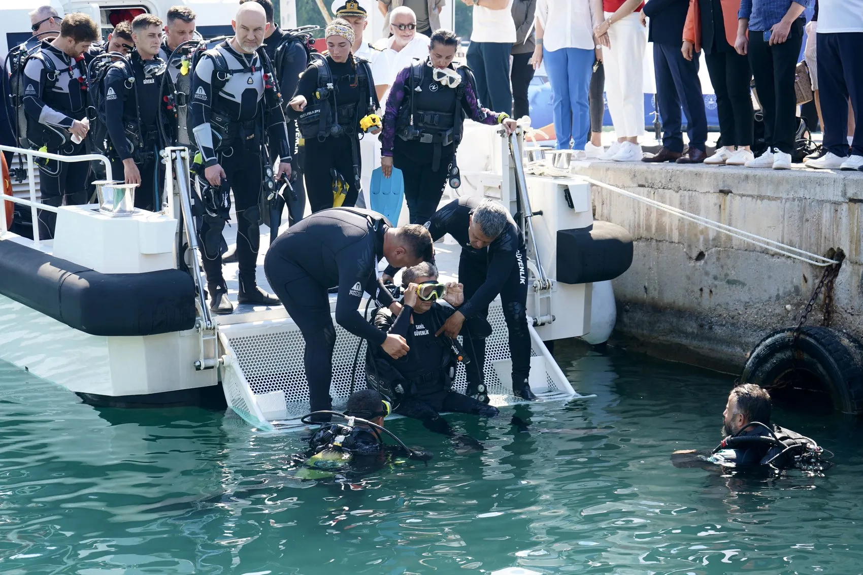 Antalya plajlarında sigara dönemi bitiyor