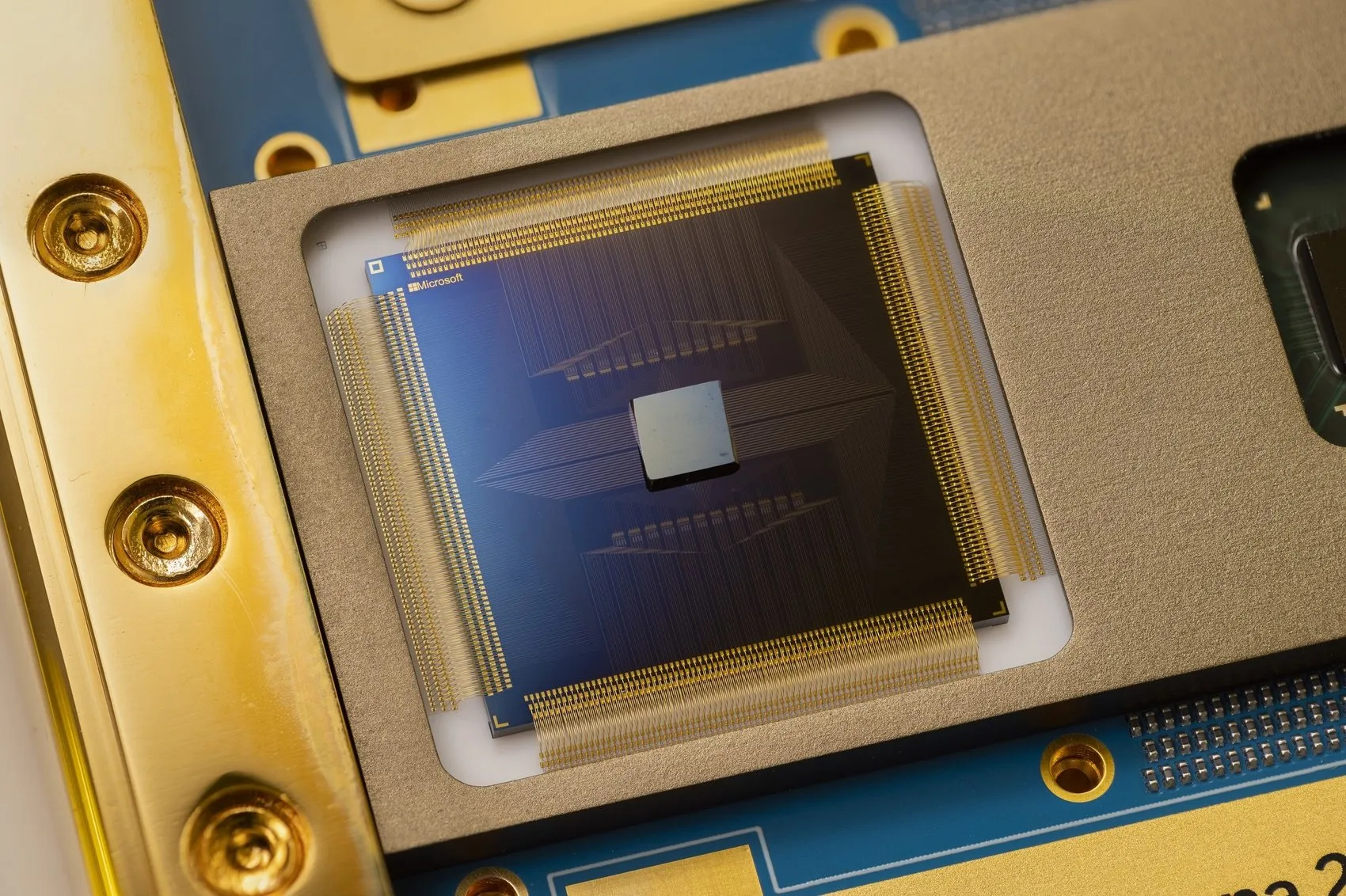 Microsoft, Majorana 2 çipini tanıttı: Kübit ömrü 20 saniyeye çıkt