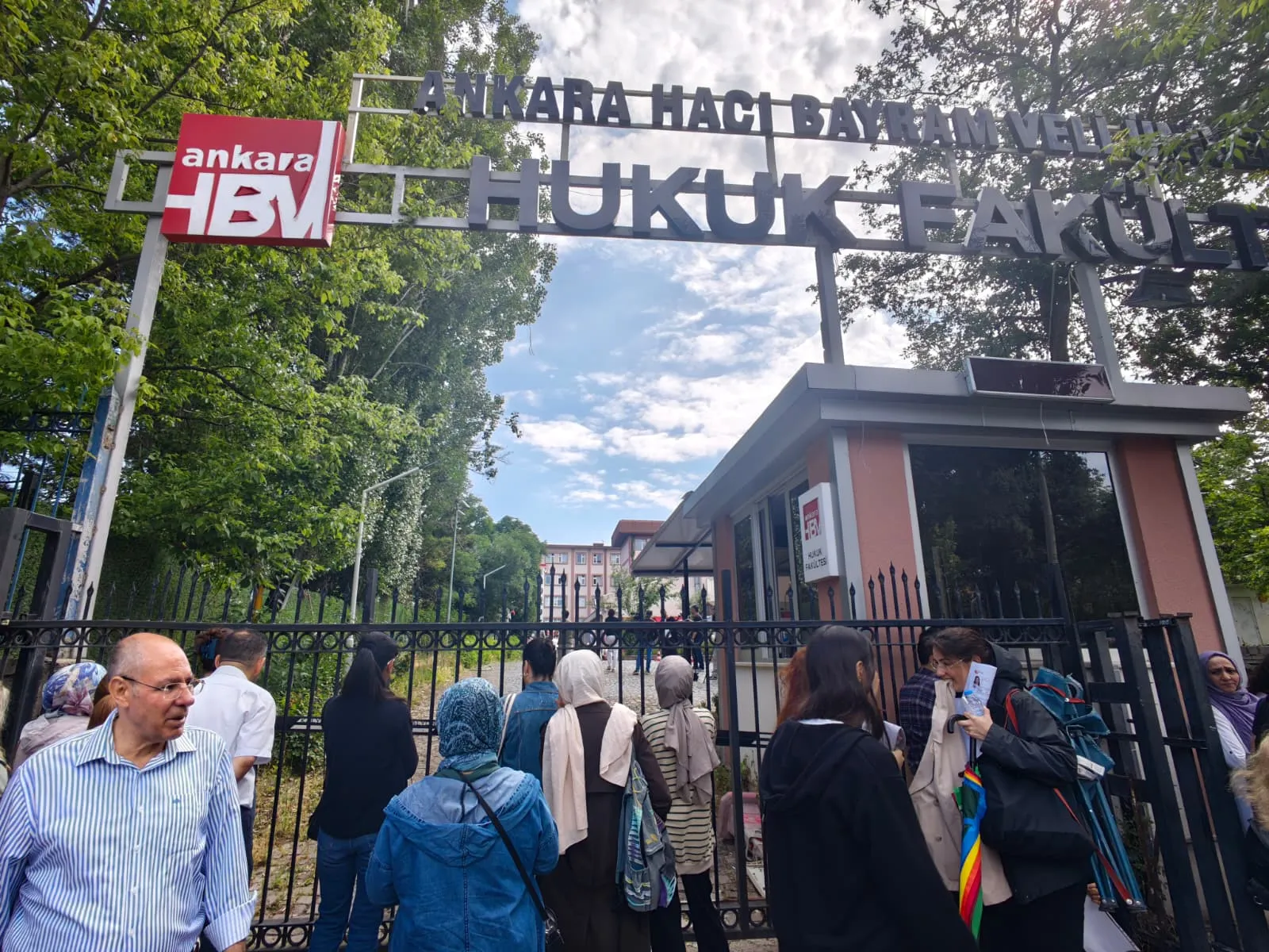 Milyonlarca genç için kader günü Ankara’da başladı