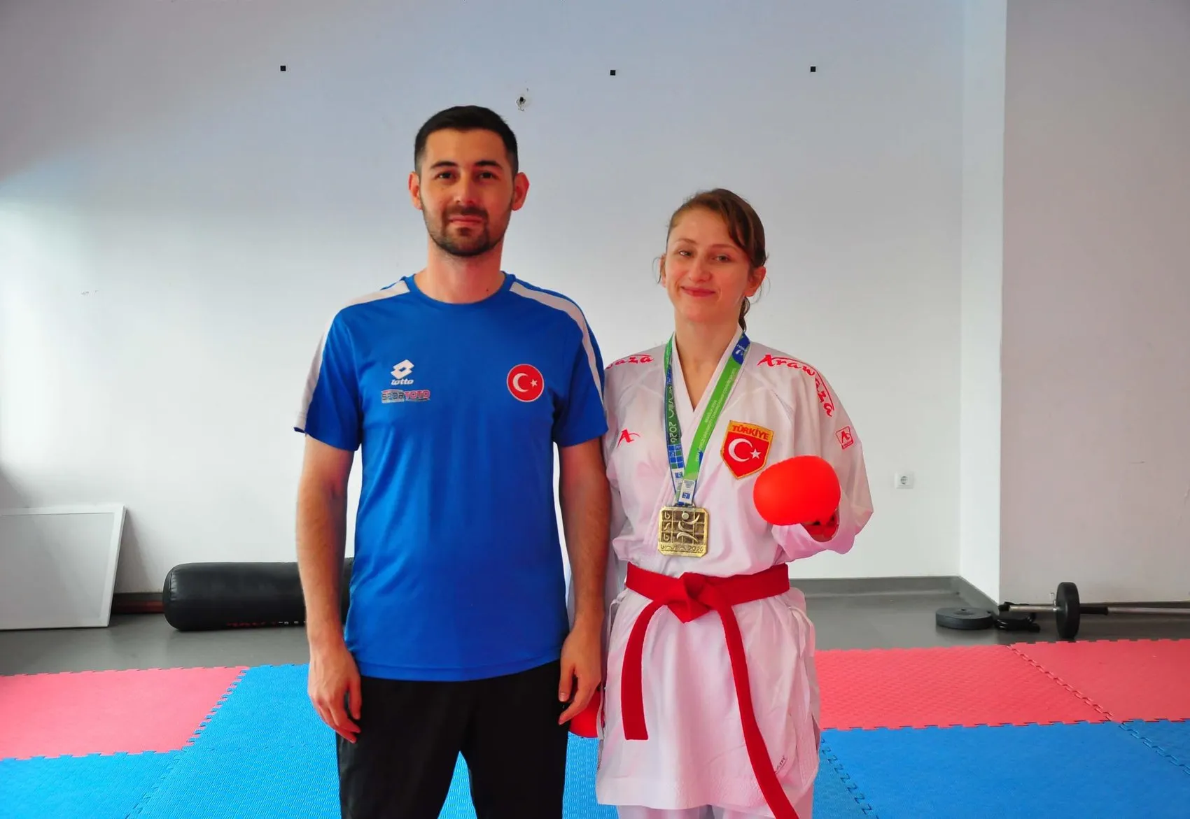 Manisalı sporcudan dünyaya madalya dersi