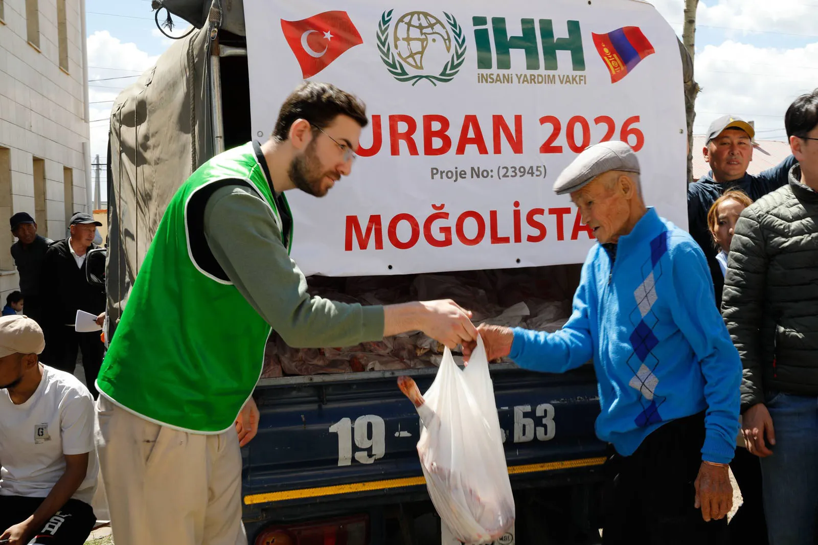 İHH 61 ülkede kurban emanetlerini ihtiyaç sahiplerine dağıttı