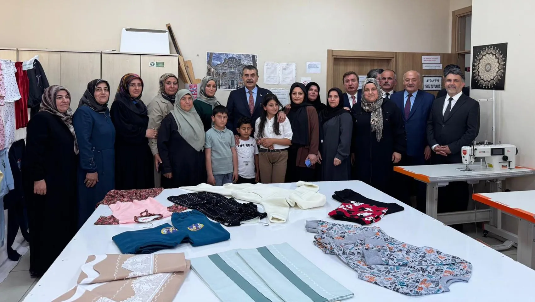 Bakan Tekin Erzincan'da kültür odaklı eğitim modelini açıkladı