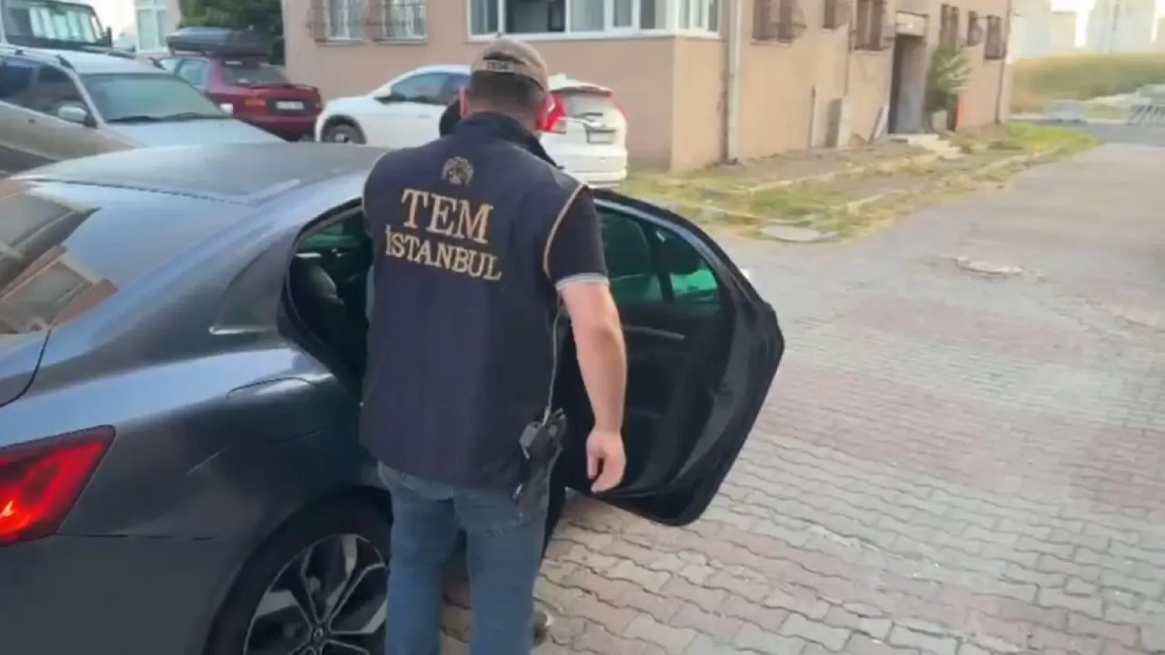 İstanbul merkezli DEAŞ operasyonunda 13 kişi yakalandı