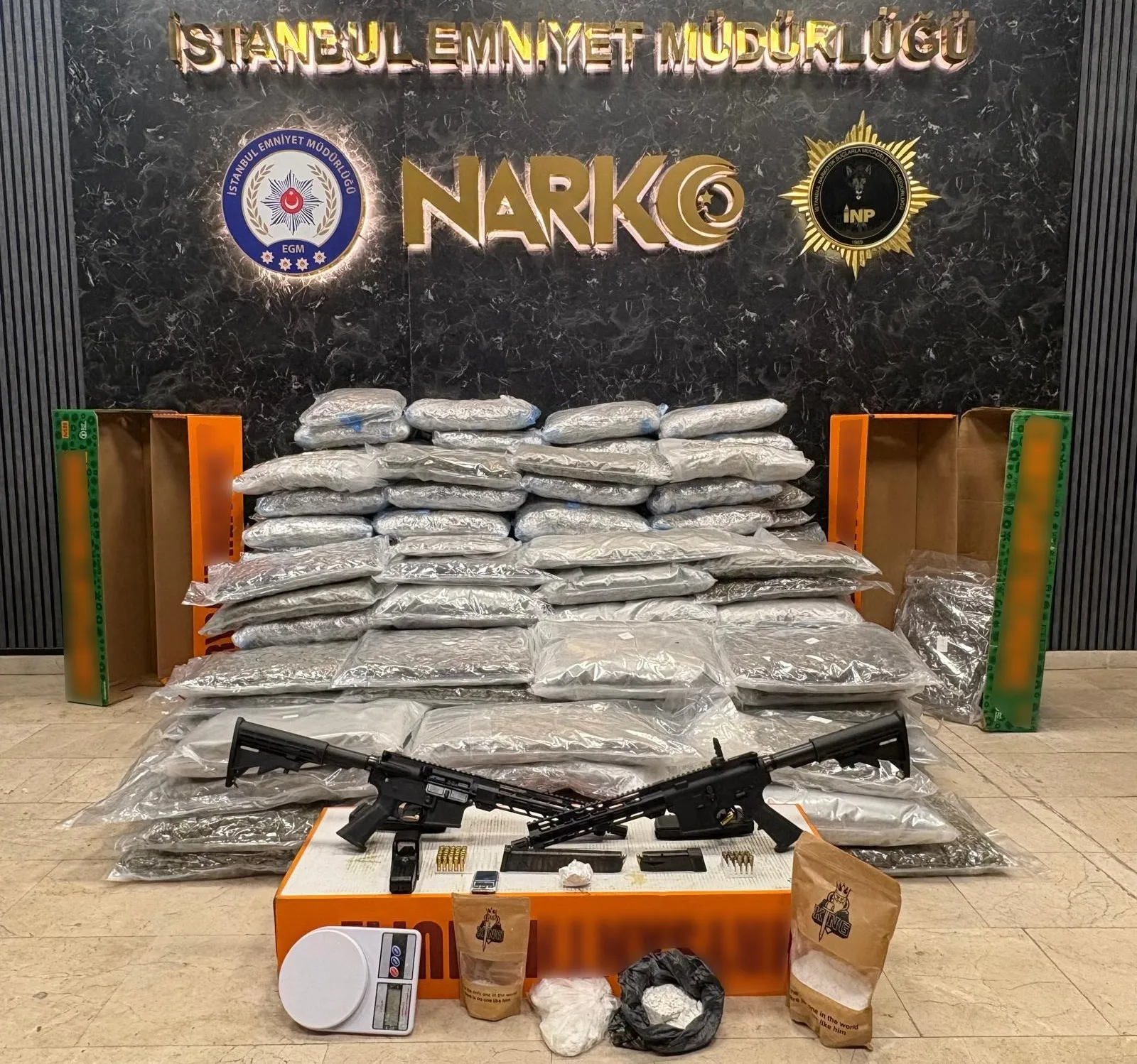 İstanbul’da uyuşturucu tacirlerine büyük darbe
