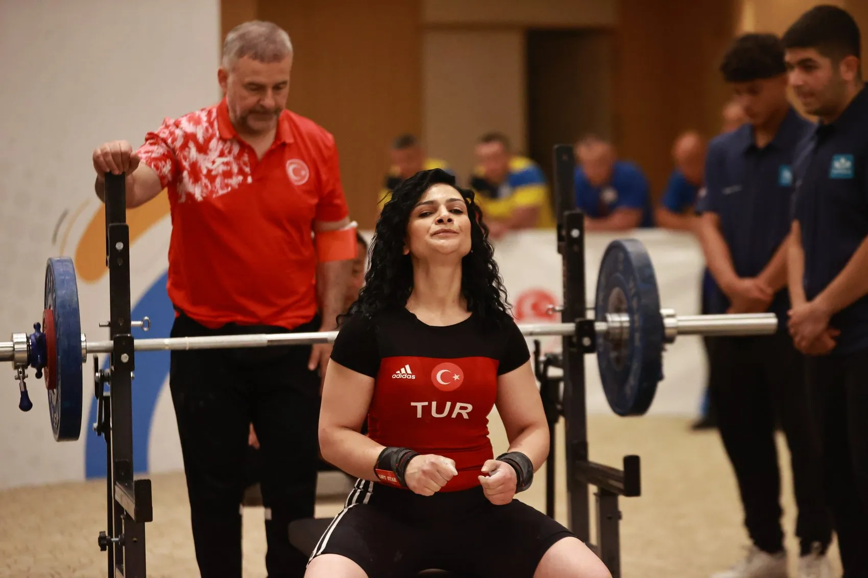 Avrupa’nın en güçlüleri Mersin’de madalya için ter döküyor