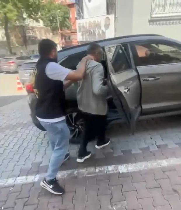 Fatih’te suçüstü yakalanan hırsızın 25 yıllık cezası çıktı