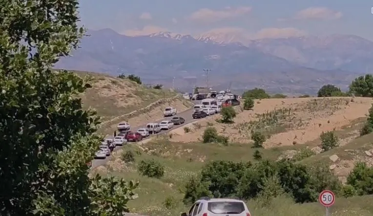 Ergani'de arazi kavgası ölümle bitti üç kişi tutuklandı