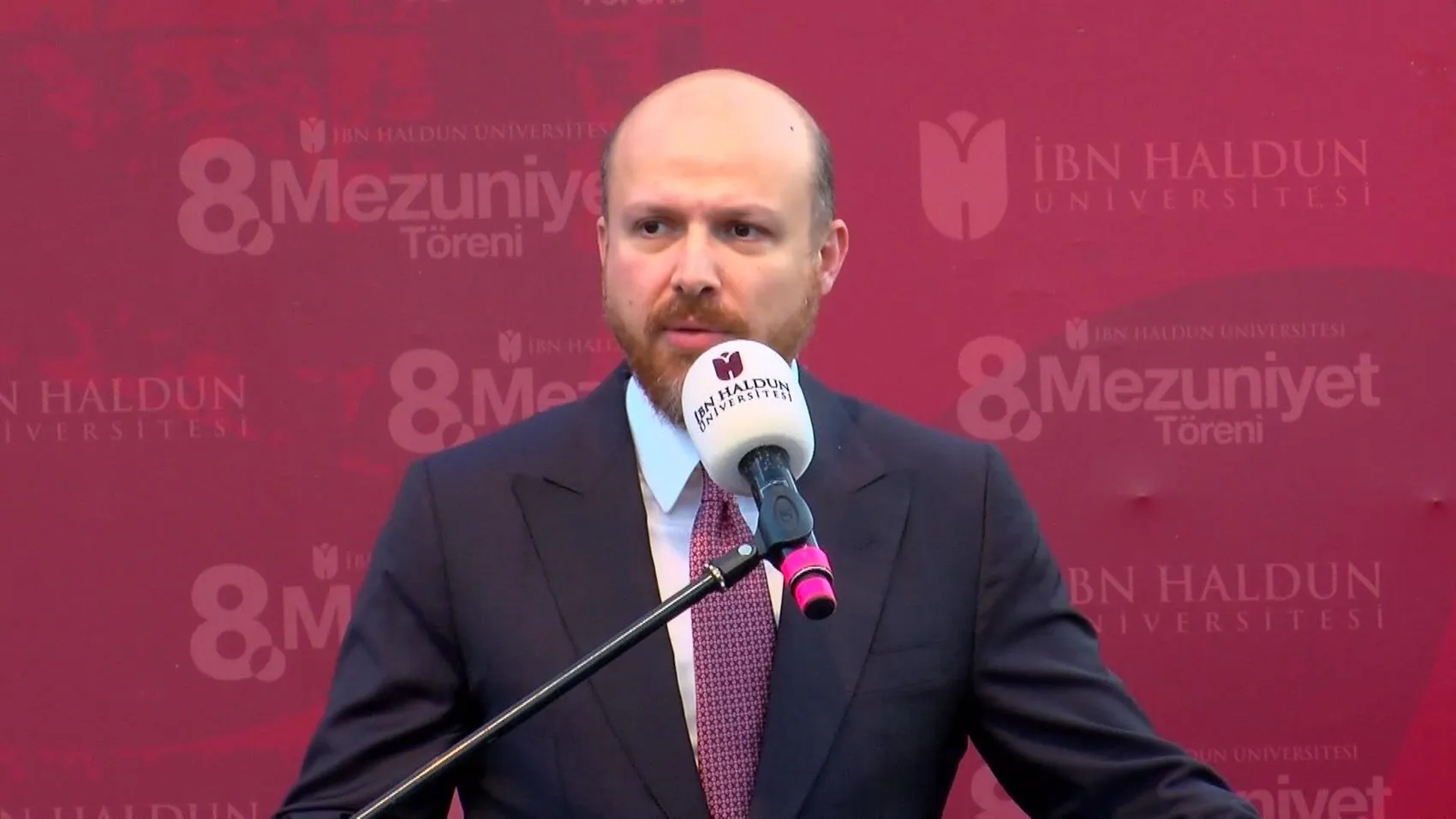 İbn Haldun Üniversitesi'nden yeni mezunlar diplomalarını aldı