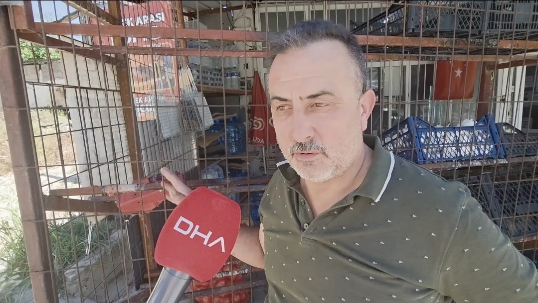 Çatalca'da marketi ateşe veren maskeli kadın güvenlik kamerasında