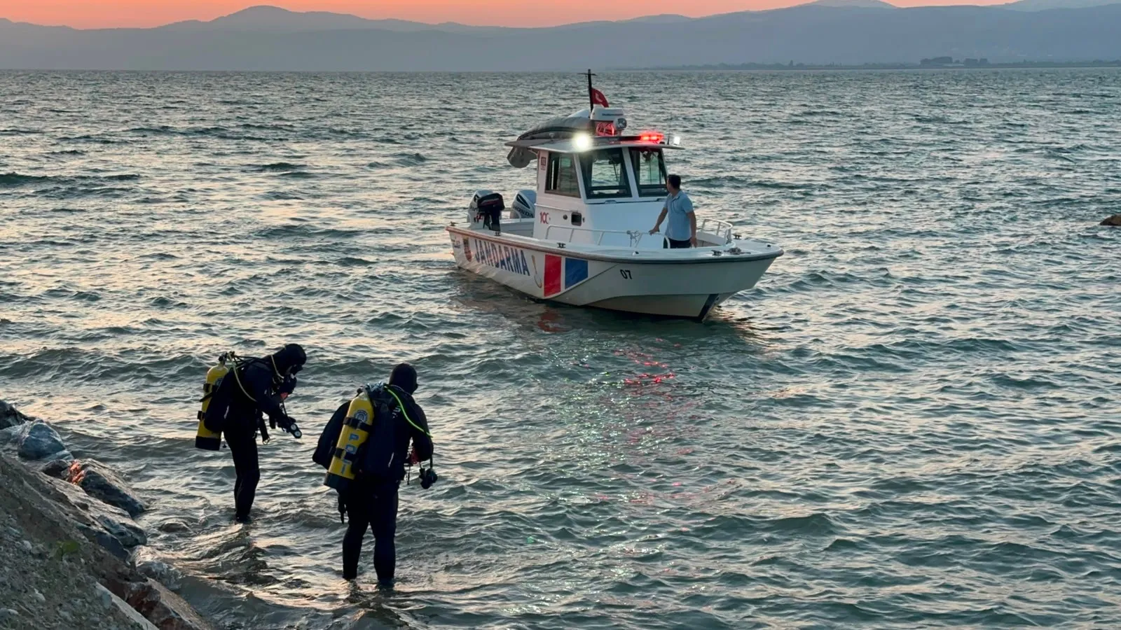 İznik Gölü'nde evlat kurtarma çabası faciayla bitti
