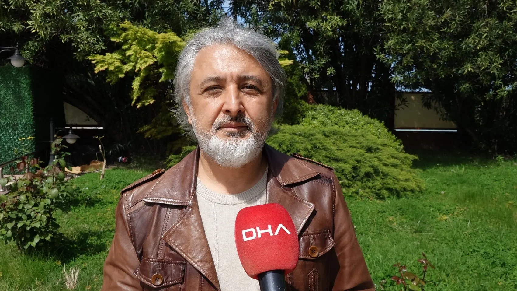 Kutuplardaki erime alarm veriyor Yılda 10 metre buzul yok oluyor