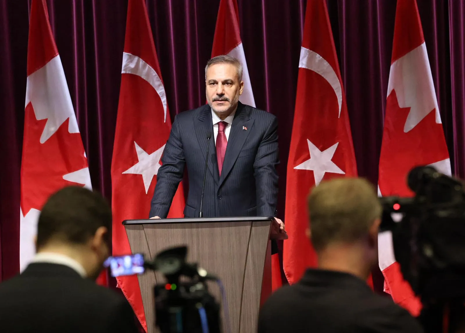 Dışişleri Bakanı Fidan Kanada ile yeni dönemin kapısını aralıyor