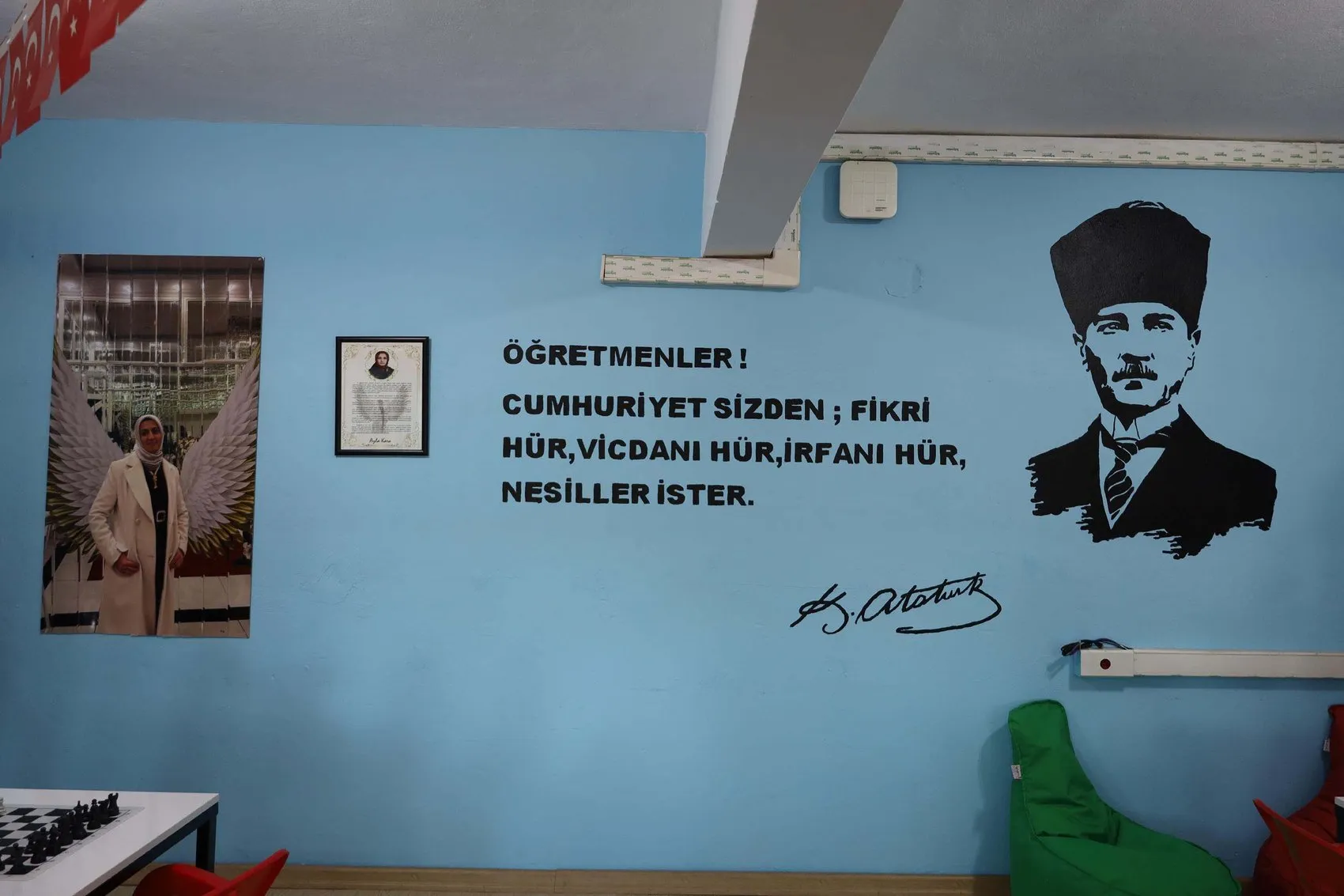 Kahraman öğretmenin ismi memleketindeki kütüphanede ölümsüzleşti
