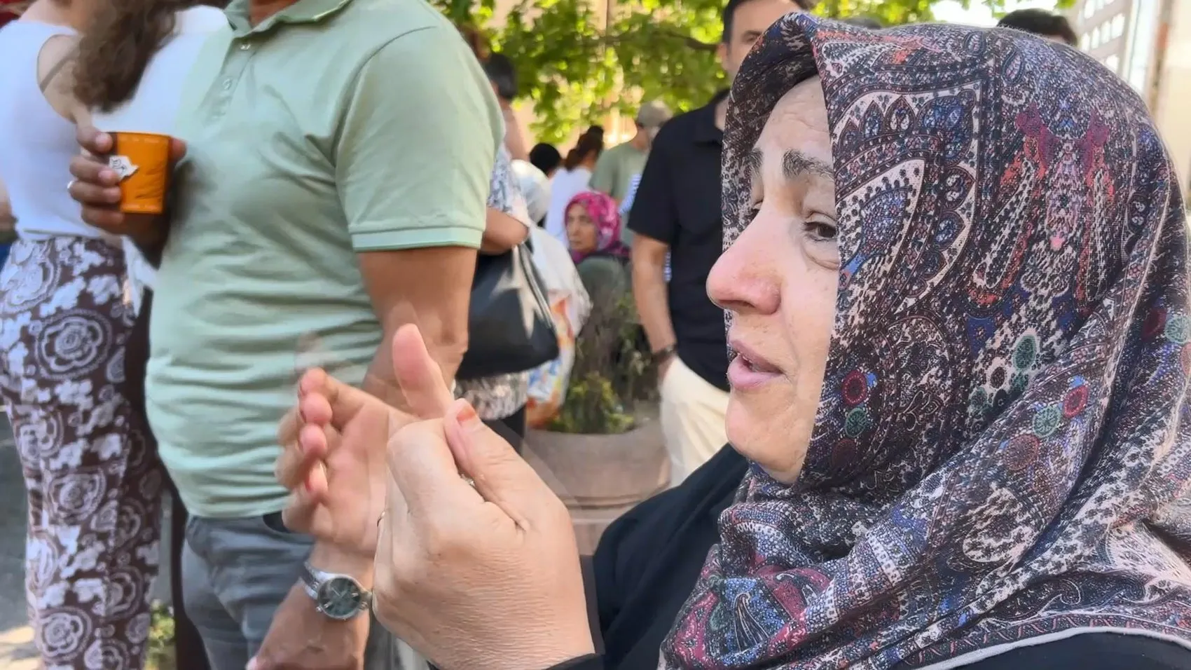 Sınav sabahı kimliğini unutan öğrenciyi zabıta kurtardı