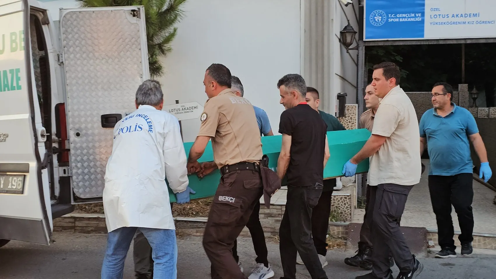 Zonguldak'ta tıp öğrencisi yurt odasında yaşamını yitirdi