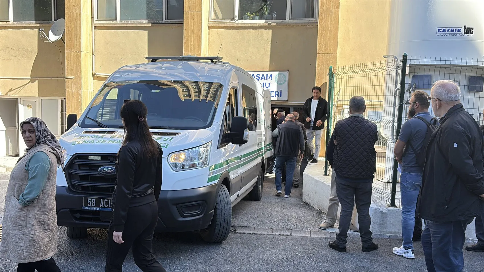 Sivaslı çiftçi kene ısırması sonucu yaşamını yitirdi