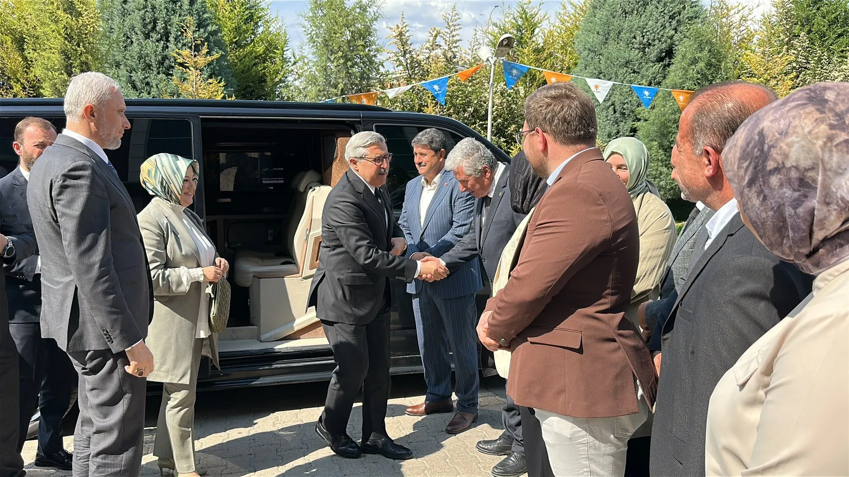 AK Partili Yayman CHP yönetimini Atatürk üzerinden hedef aldı