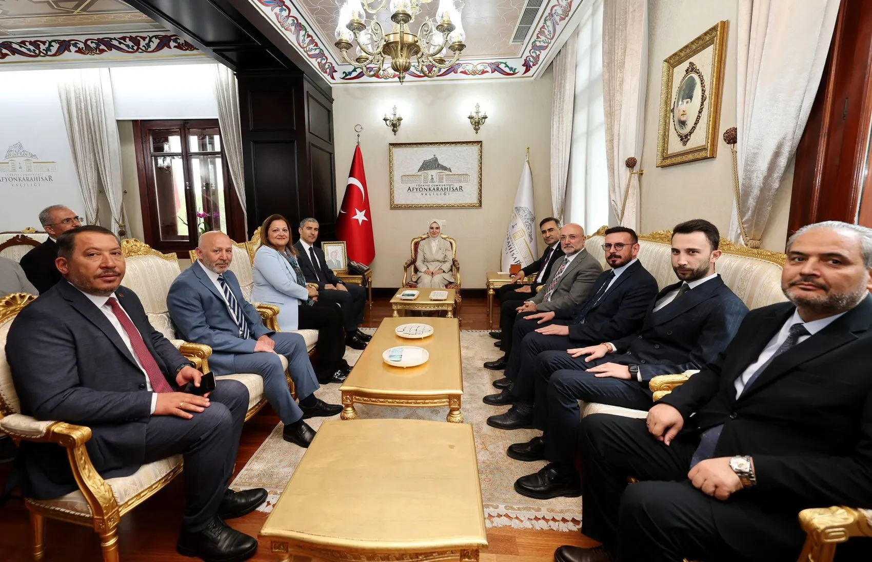 Afyonkarahisarlı kadınlara tarihi handa ücretsiz satış imkanı
