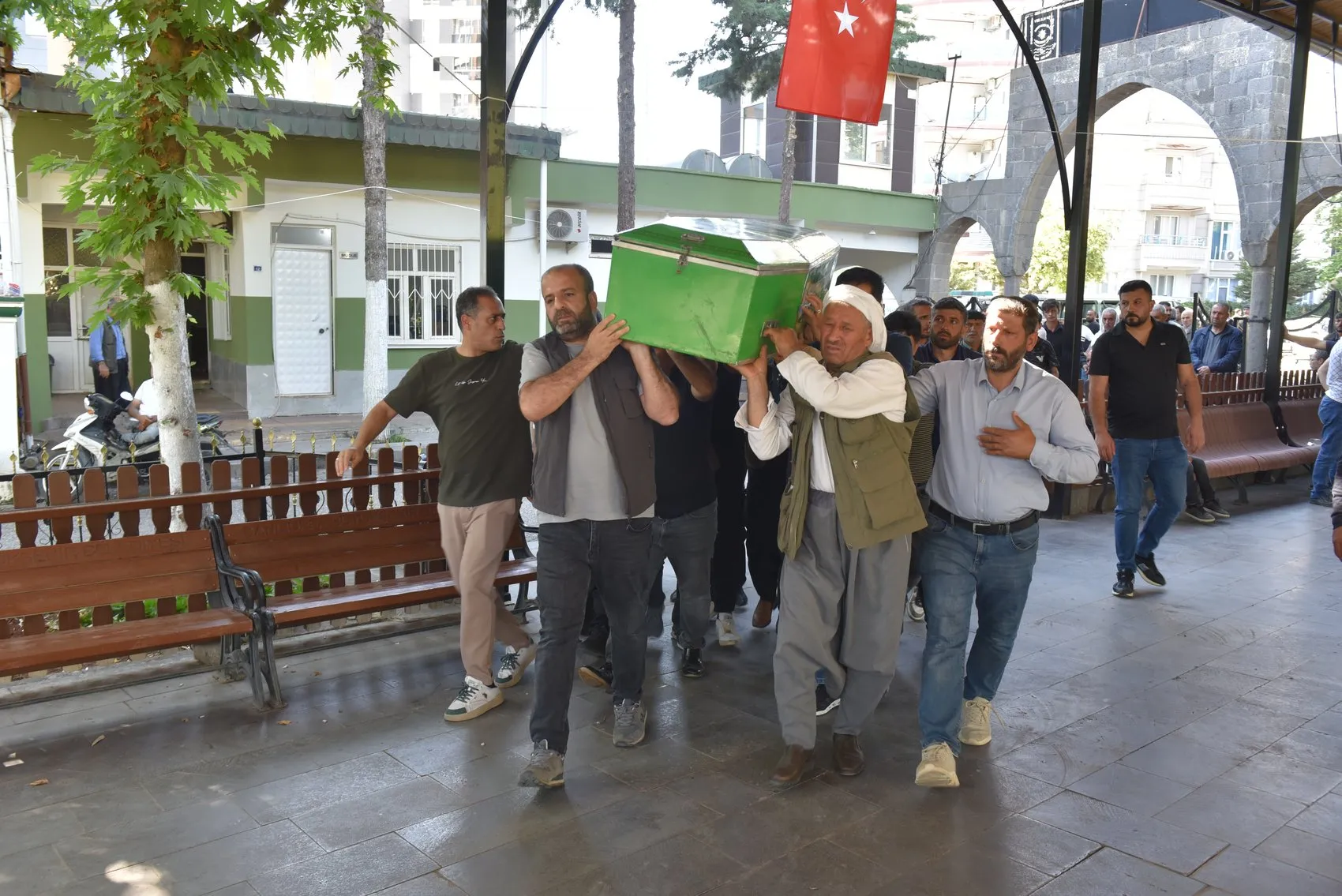 Karaman'daki kaza üç kardeşi hayattan kopardı