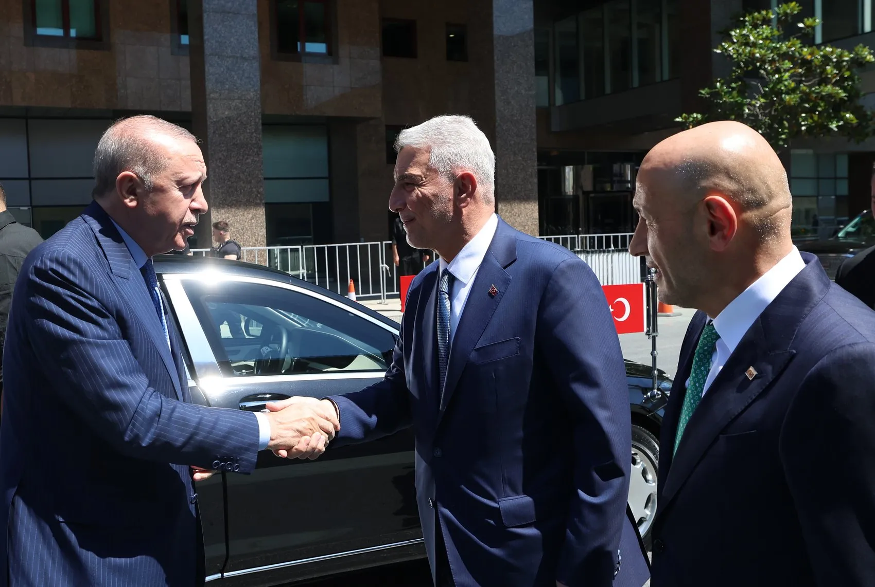 Erdoğan ihracatçılara kredi desteğini artırdı