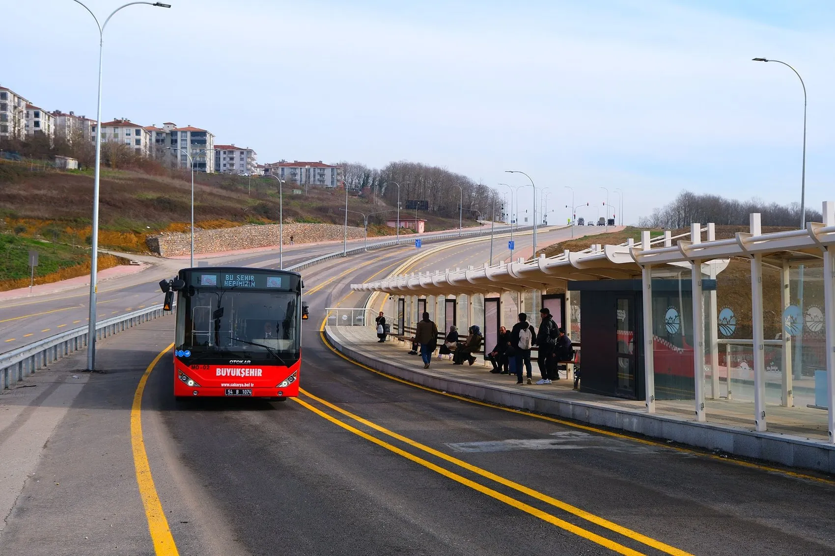 Sakarya metrobüsü ilk yılını 3,5 milyon yolcuyla kapattı