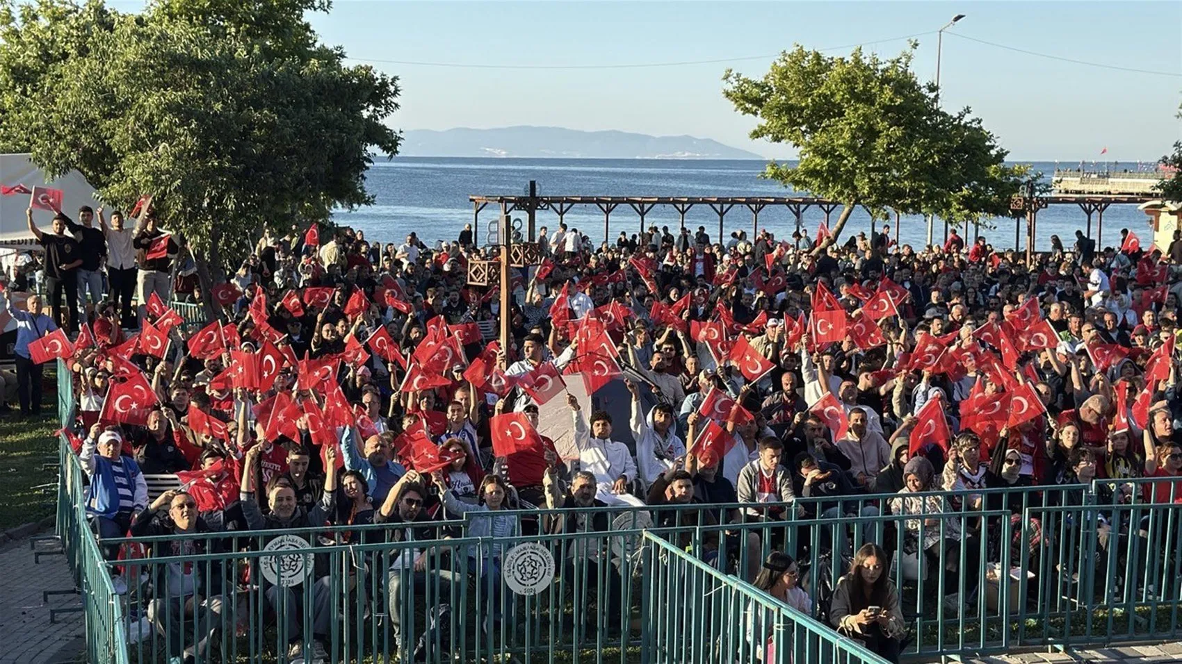 Tekirdağ ve Edirne güne milli maç heyecanıyla başladı