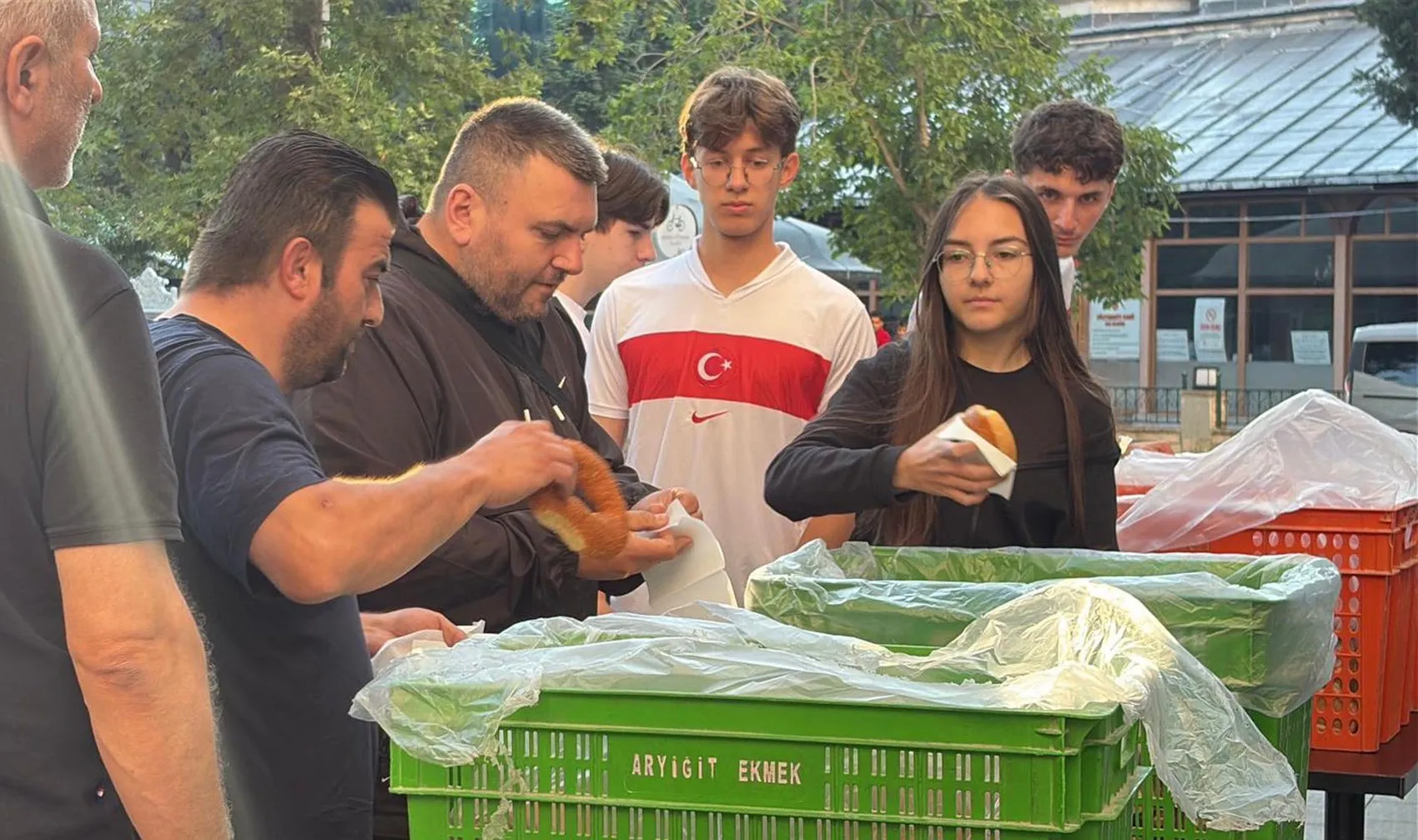 Tekirdağ ve Edirne güne milli maç heyecanıyla başladı