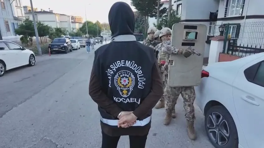 Kocaeli merkezli 4 ilde fuhuş çetesine büyük operasyon