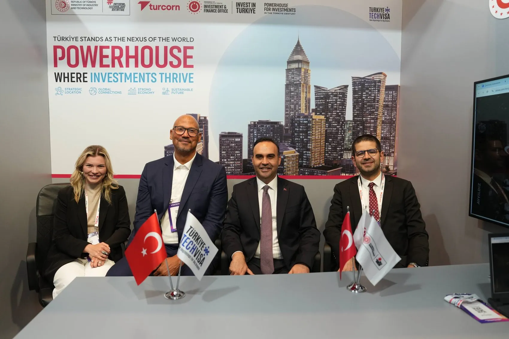 Türk teknoloji girişimleri Paris’te dünya sahnesine çıktı