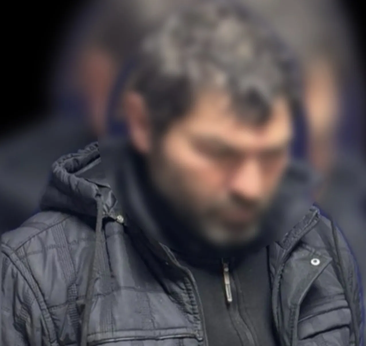 Maslak sanayide 400 bin liralık altın amblem hırsızlığı