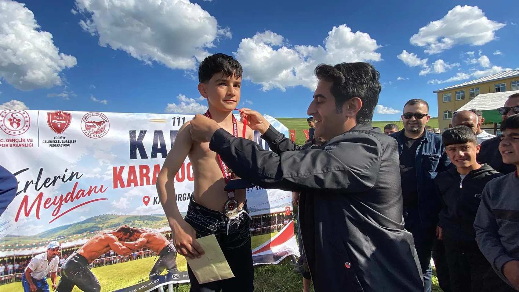 Kars’ta bir asırlık gelenek er meydanına taşındı