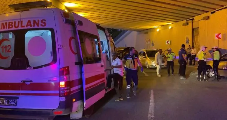 Bakırköy'de akşam trafiğinde ağır kaza