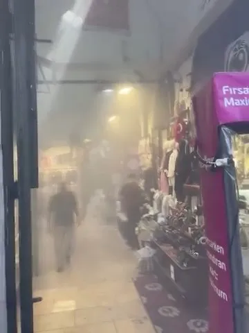 Tarihi Kapalıçarşı’da trafo paniği