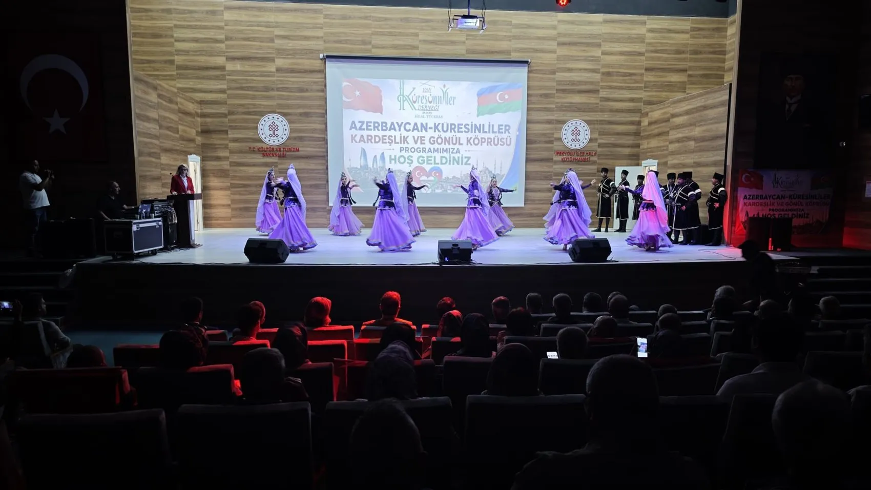 Van’da Azerbaycan ile Gönül Köprüsü Kuruldu