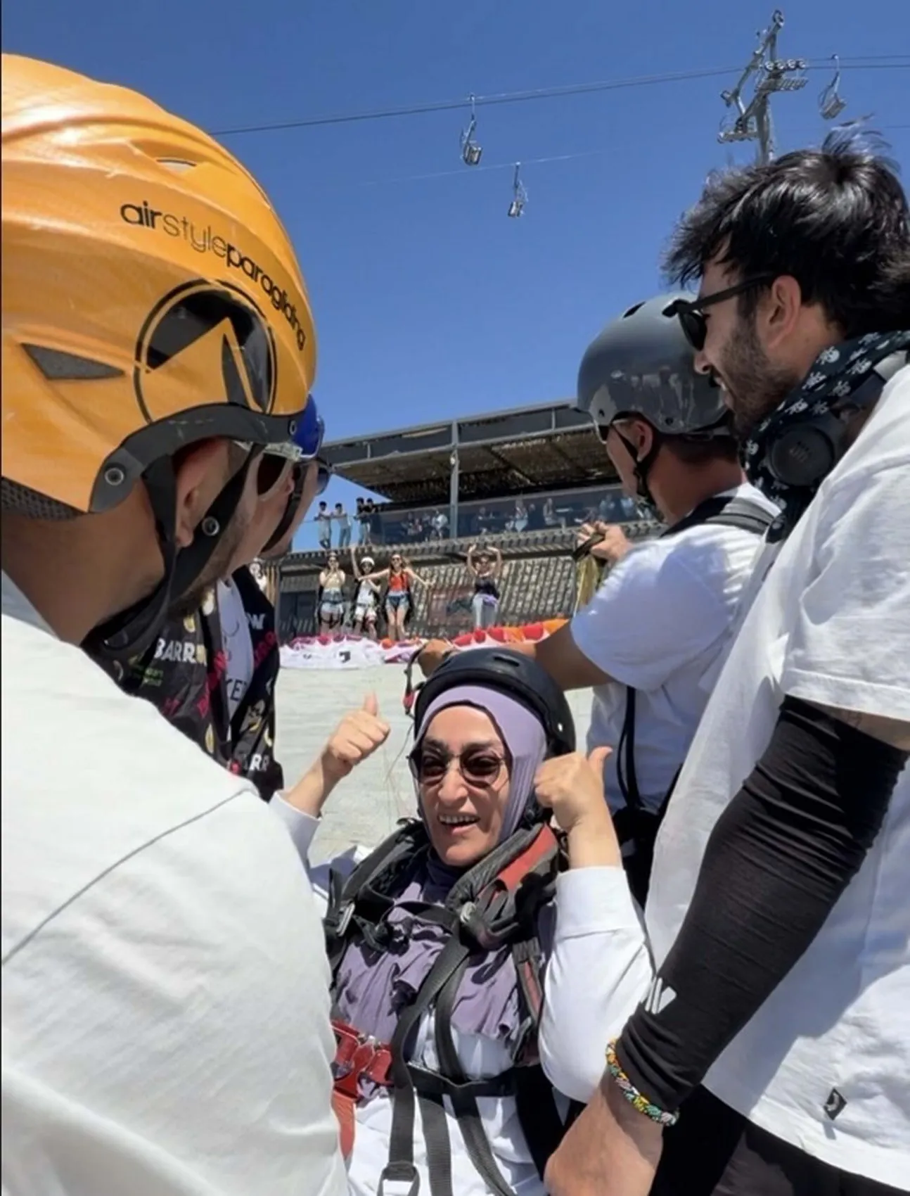 Yürüme engelli Münife Karadaş gökyüzüyle buluştu